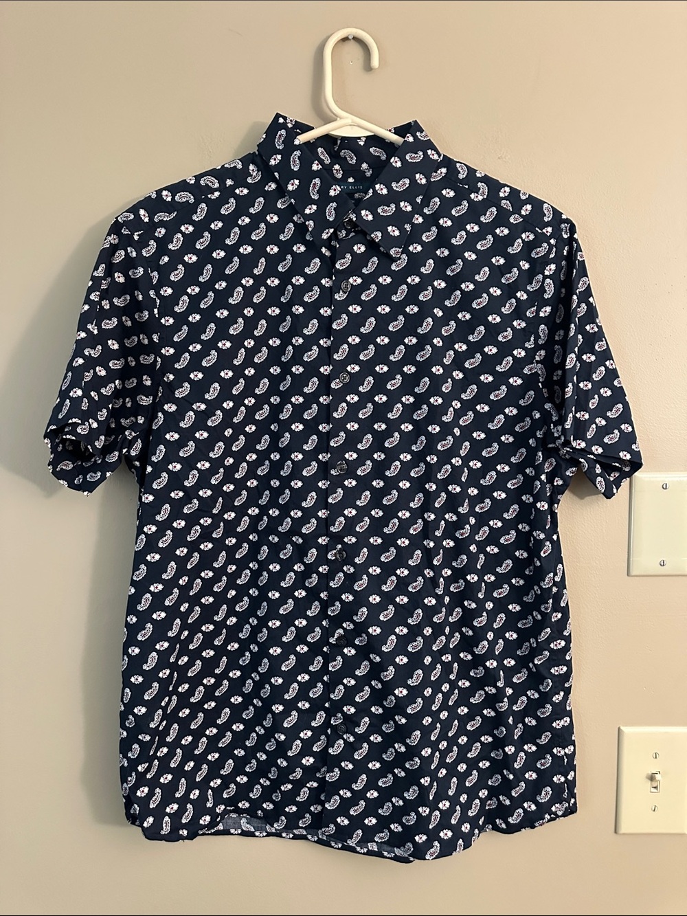 Perry Ellis Navy Short-Sleeve Button-Down with White Paisley